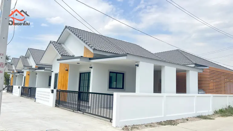 บ้านแฝด หมู่บ้านทรัพย์อนันต์ ลีฟวิ่งโฮม เสาไห้